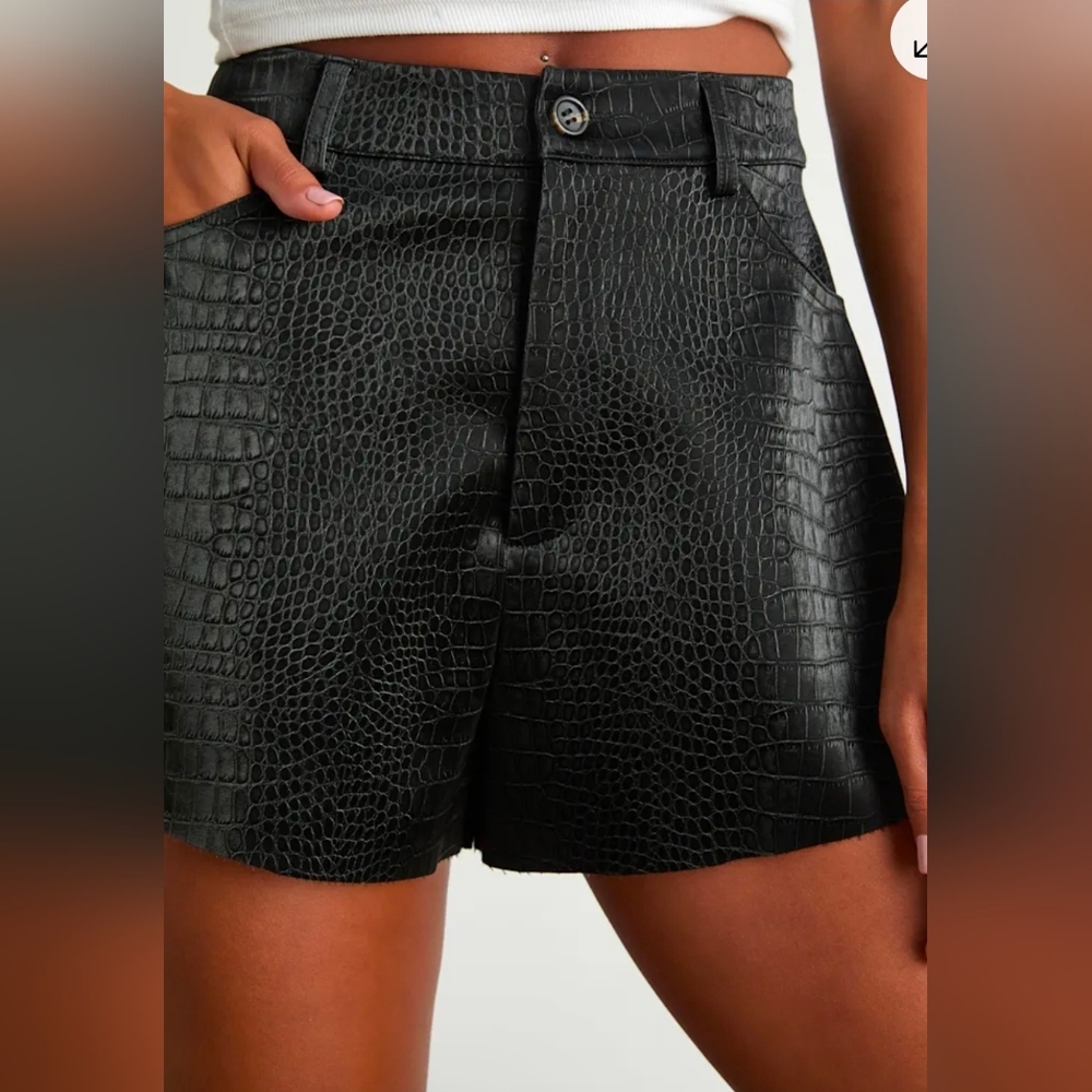 LULU'S Yvaine Black Vegan Leather Crocodile-Embossed Shorts